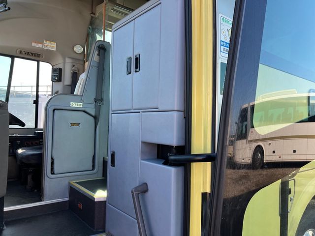 MITSUBISHI FUSOU AERO ACE 2010 Image 31