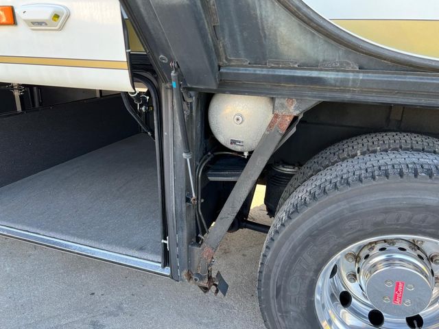 MITSUBISHI FUSOU AERO ACE 2013 Image 31