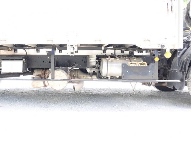 MITSUBISHI FUSOU FIGHTER 2015 Image 31