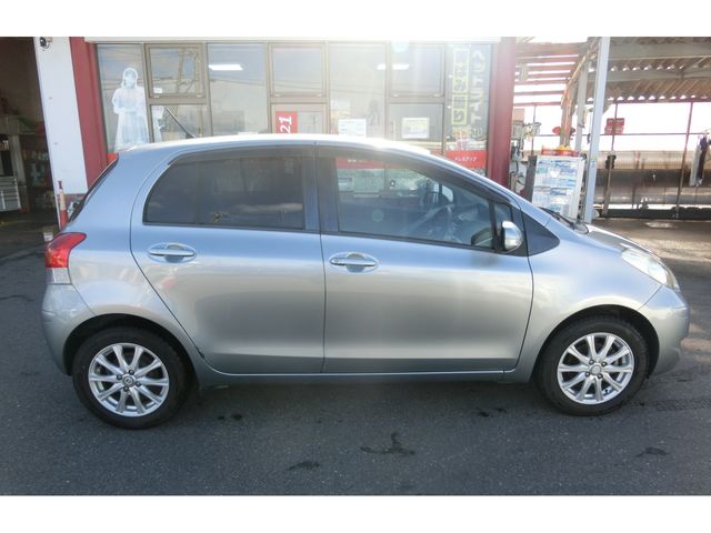 TOYOTA VITZ 2007 Image 31