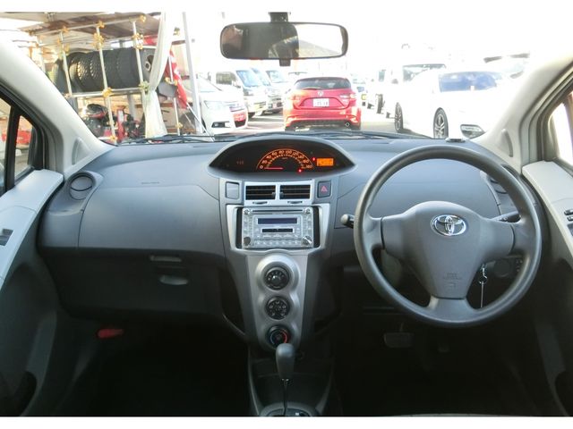 TOYOTA VITZ 2007 Image 31