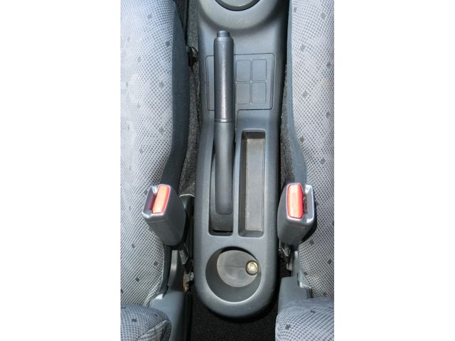 TOYOTA VITZ 2007 Image 31