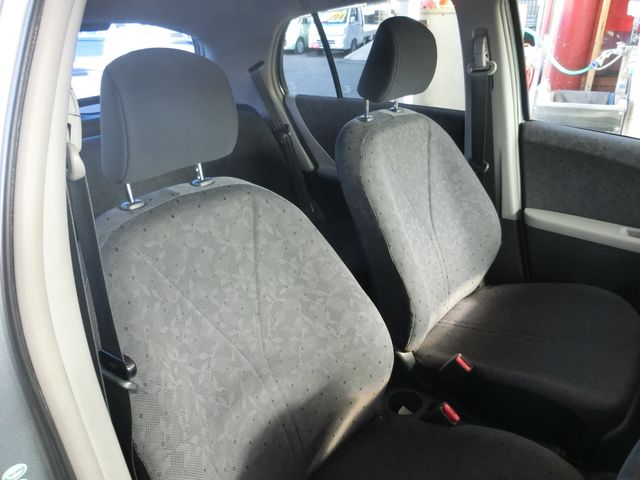 TOYOTA VITZ 2007 Image 31