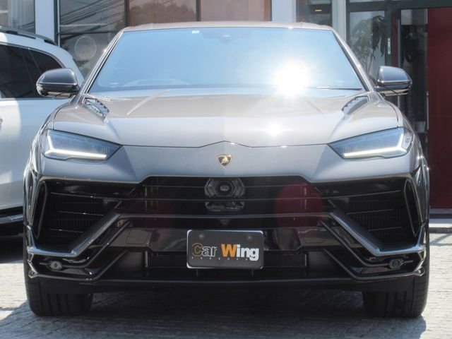 LAMBORGHINI URUS 2024 Image 31