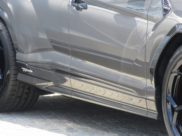 LAMBORGHINI URUS 2024 Image 31