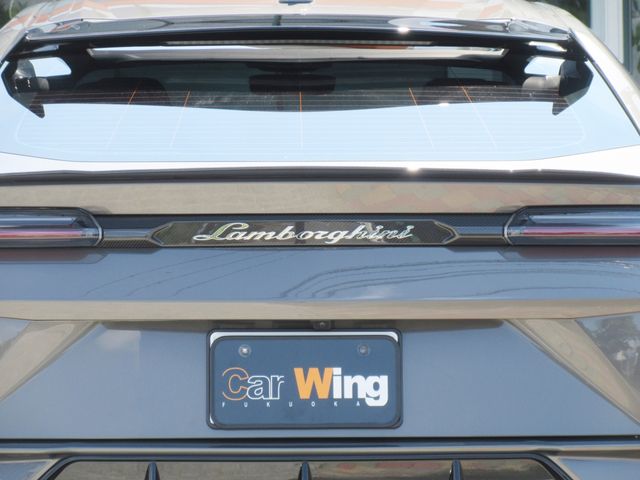 LAMBORGHINI URUS 2024 Image 31