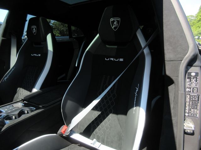 LAMBORGHINI URUS 2024 Image 31