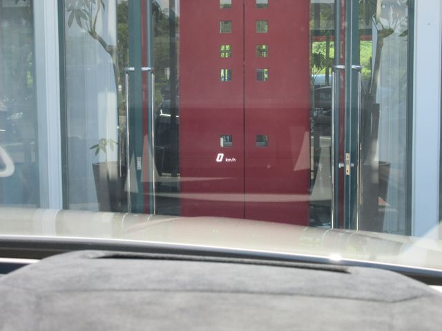 LAMBORGHINI URUS 2024 Image 31