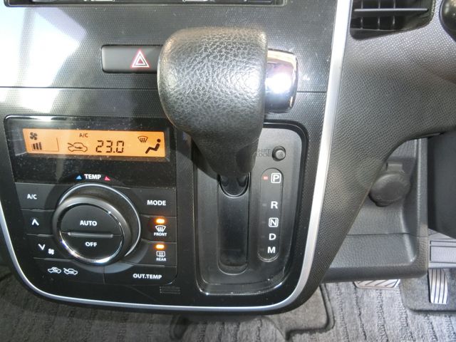 MAZDA AZ-WAGON CUSTOM STYL 2010 Image 31