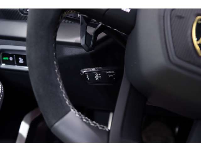 LAMBORGHINI URUS 2024 Image 31