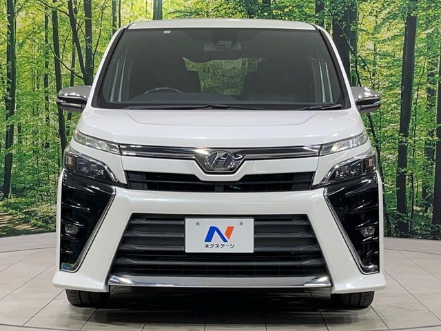 TOYOTA VOXY 4WD 2017 Image 31