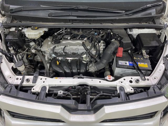 TOYOTA VOXY 4WD 2017 Image 31