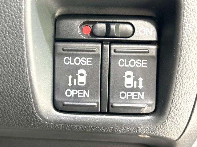 HONDA N BOX 2015 Image 31