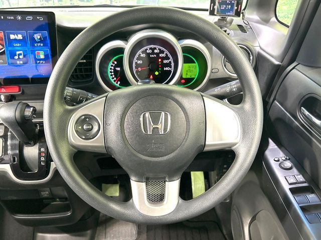 HONDA N BOX 2015 Image 31