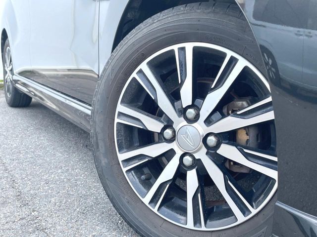 DAIHATSU MOVE CUSTOM 2015 Image 31