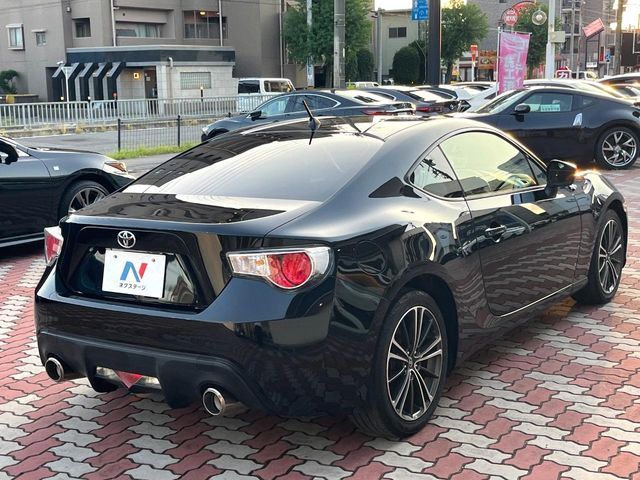 TOYOTA 86 2012 Image 31