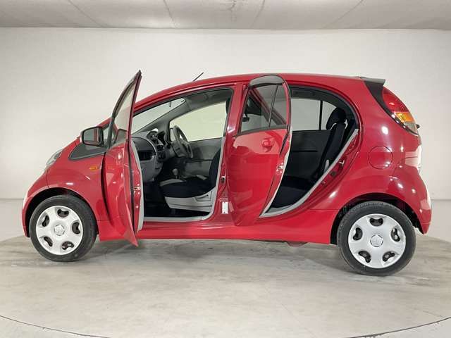 MITSUBISHI I 2013 Image 31