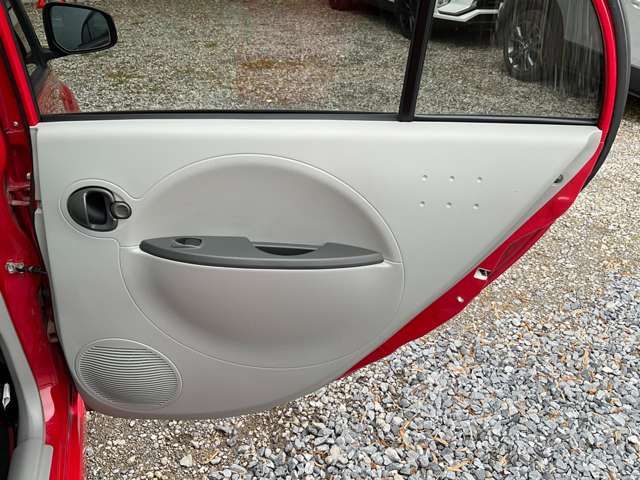 MITSUBISHI I 2013 Image 31