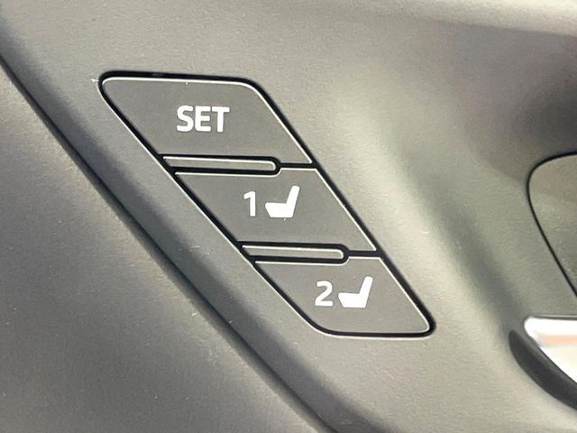 TOYOTA CROWN SEDAN HYBRID 2018 Image 31