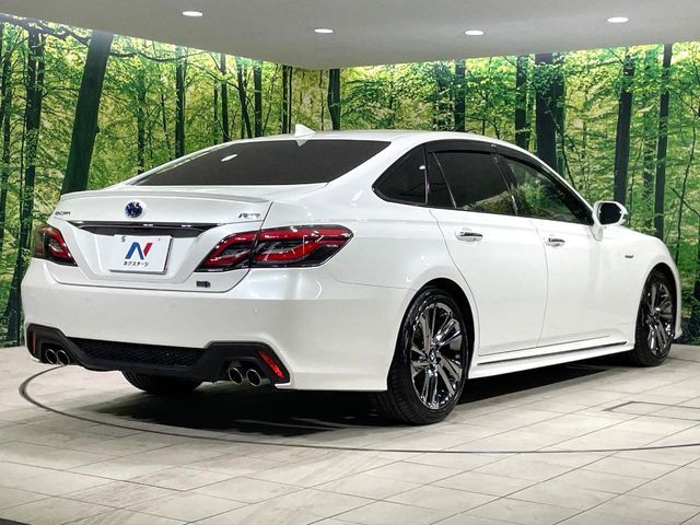 TOYOTA CROWN SEDAN HYBRID 2018 Image 31