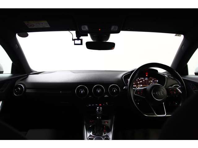 AUDI TT COUPE 2016 Image 31