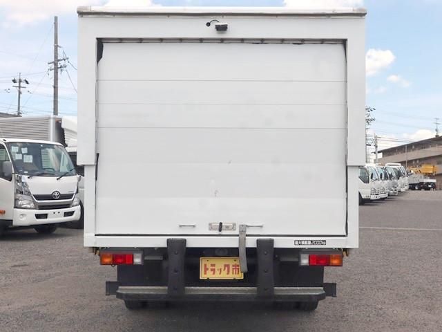 MITSUBISHI CANTER 2017 Image 31