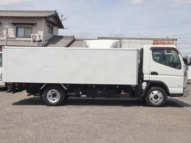 MITSUBISHI CANTER 2017 Image 31