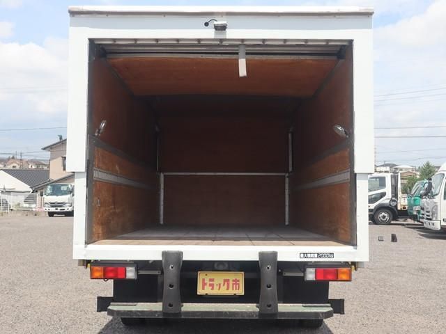 MITSUBISHI CANTER 2017 Image 31
