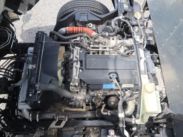 MITSUBISHI CANTER 2017 Image 31