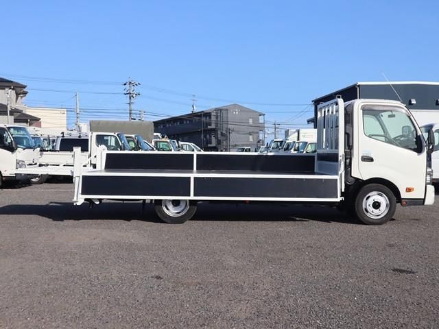 HINO DUTRO 2018 Image 31