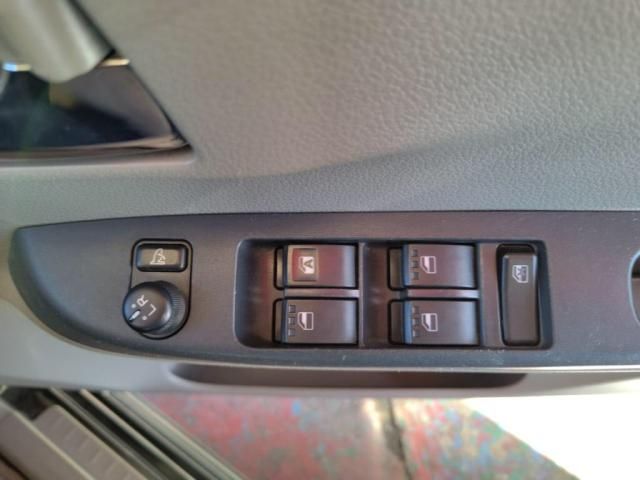 DAIHATSU MIRA E:S 2011 Image 31