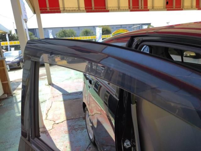 DAIHATSU MIRA E:S 2011 Image 31