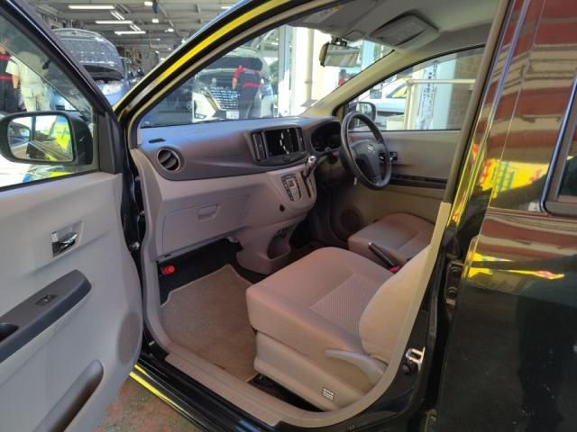DAIHATSU MIRA E:S 2011 Image 31