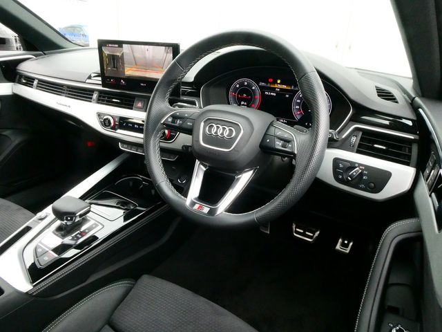 AUDI A4 AVANT 2022 Image 31