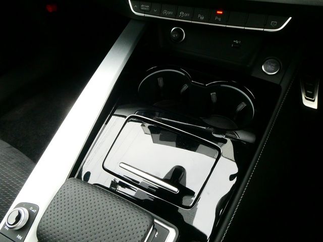 AUDI A4 AVANT 2022 Image 31