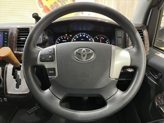 TOYOTA REGIUSACE VAN 4WD 2017 Image 31