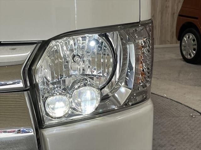 TOYOTA REGIUSACE VAN 4WD 2017 Image 31