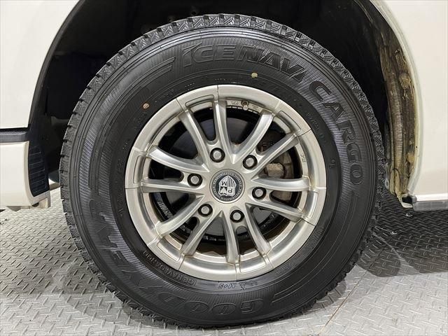 TOYOTA REGIUSACE VAN 4WD 2017 Image 31