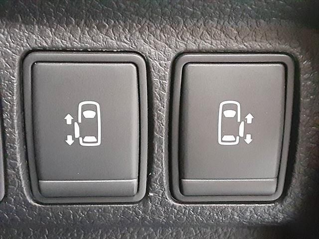 NISSAN ELGRAND 2021 Image 31