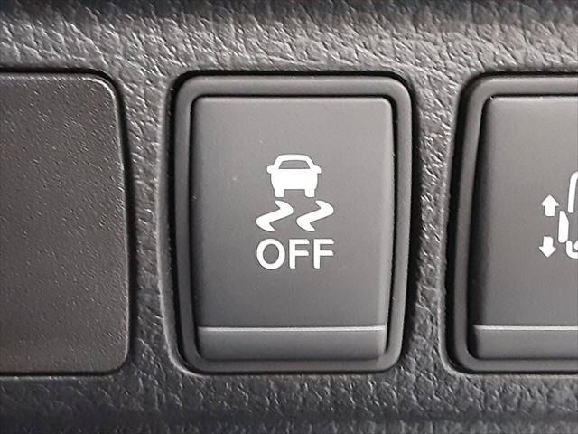 NISSAN ELGRAND 2021 Image 31