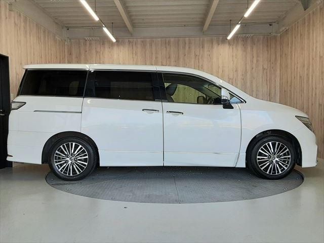 NISSAN ELGRAND 2021 Image 31