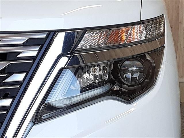 NISSAN ELGRAND 2021 Image 31
