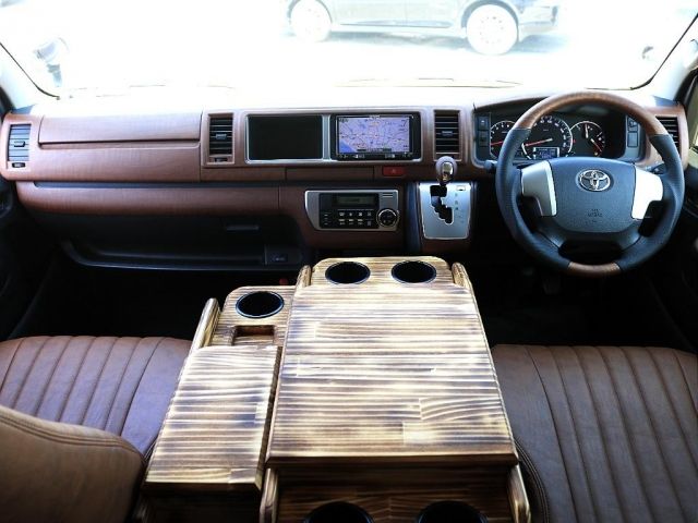 TOYOTA HIACE WAGON 2017 Image 31