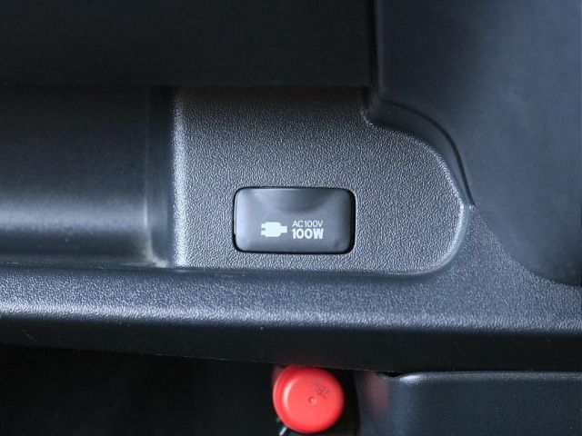 TOYOTA HIACE WAGON 2017 Image 31