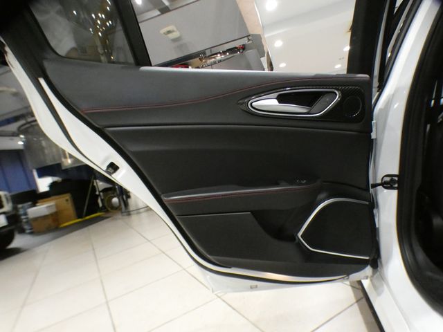 ALFAROMEO GIULIA 2019 Image 31