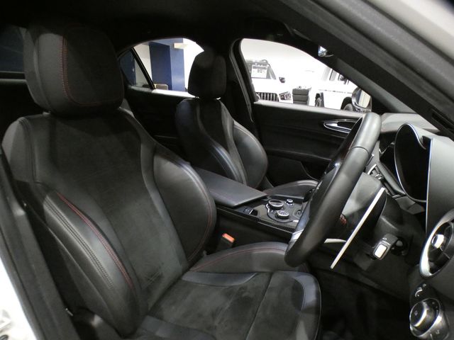 ALFAROMEO GIULIA 2019 Image 31