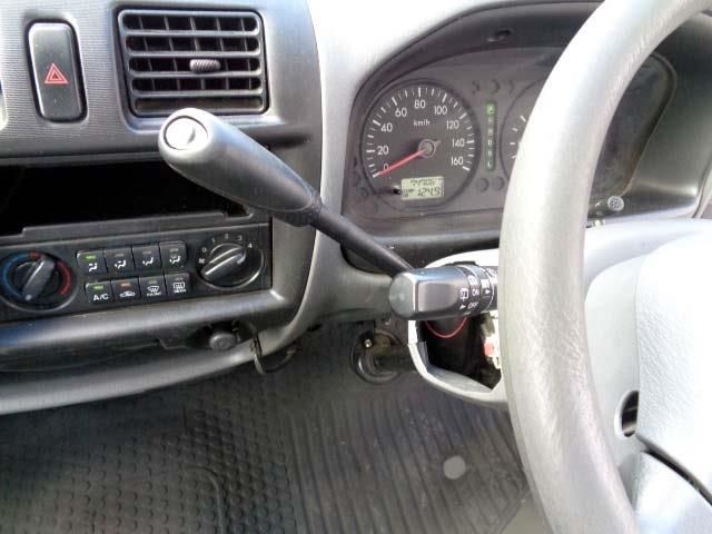 MAZDA BONGO VAN 1.15T 2WD 2017 Image 31