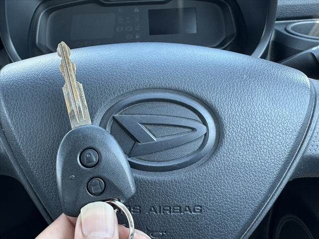 DAIHATSU MIRA E:S 2017 Image 31