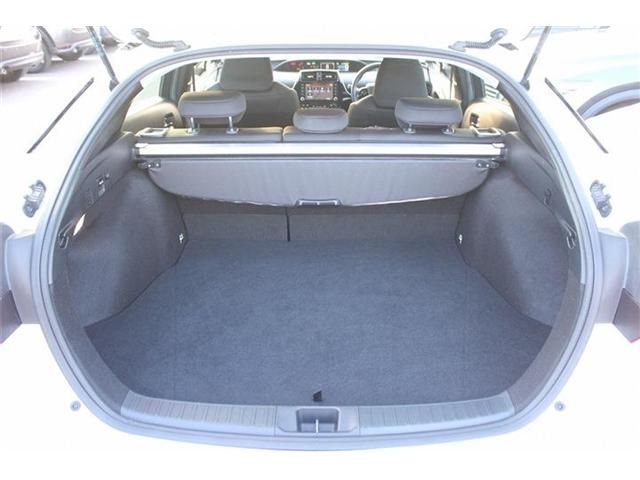 TOYOTA PRIUS 2021 Image 31