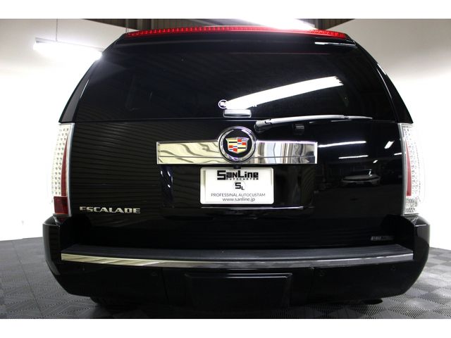 CADILLAC ESCALADE 2012 Image 31